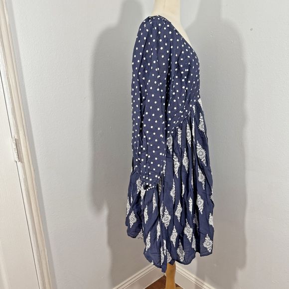 Talisman Dress Womens Medium Empire Waist V‎ Neck Lantern sleeves Pleasted Beach - Picture 4 of 13